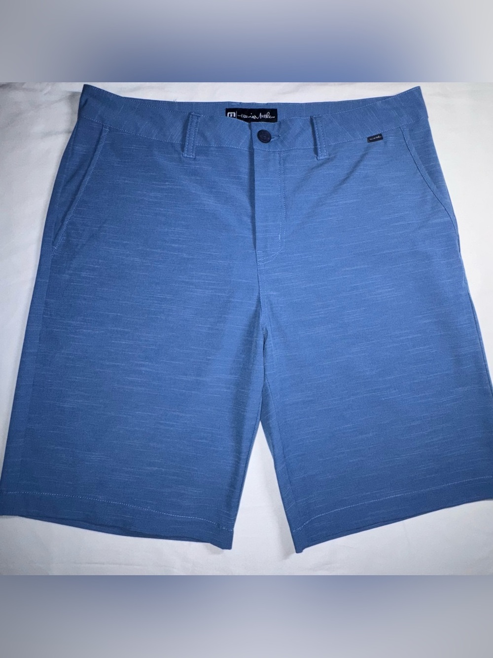 Travis Mathew Men's Blue Flat-Front Shorts Size 34, 10 inch inseam
